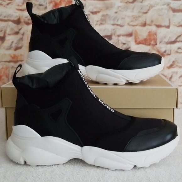 New Michael Kors Willow Slip-On Sneakers - Picture 3 of 7